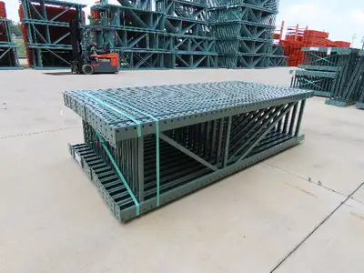Interlake 8' x 24" Teardrop Pallet Racking Upright 3x3" Leg 23900Lb Green