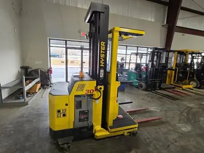 Used 2017 HYSTER R30XM3 Stackers South Carolina US | Zoom Lifts & Equipment #1181214