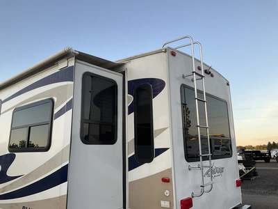 Used 2007 MAKO 29 FRBW Campers, Caravans, Motorhomes Michigan US | Miedema Asset Management Group #1437549