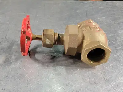 USED MILWAUKEE 572