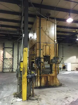 Used _UNKNOWN_ _UNKNOWN_ Straight Side Presses Michigan US | Harbor Machinery Inc. #1421740