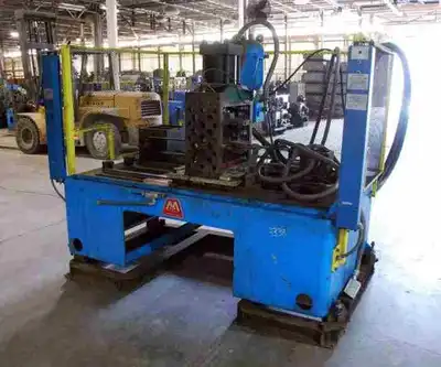 AMERICAN MACHINE Hydraulic Flying Cut-Off