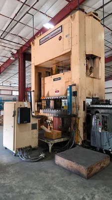 1996 CLEARING NIAGARA SE2-300-84-48UH Straight Side Mechanical Stamping Presses | Rygate LLC (4)