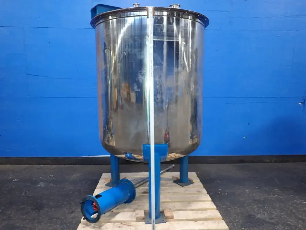 400 Gallons S/s Tank W/agitator