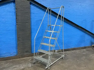 Used _UNKNOWN_ _UNKNOWN_ Ladders Ohio US | HGR 24 #1373291