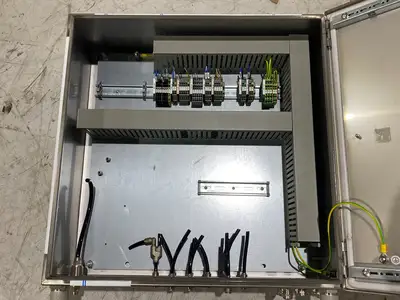 New | in-Stock RITTAL KEL 9405.600 STAINLESS STEEL ENCLOSURE 600X600X210MM Electrical Boxes | Maverick Industrial Sales #1119761