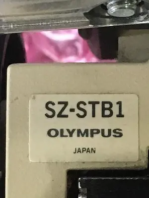 Olympus SZ30 Stereo Zoom Microscope, SZ-STB1 E-Arm on Boom Stand & 2 eyepieces!