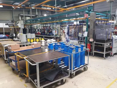 USED 1999 LUTRO IN-HOUSE PAINT SHOP