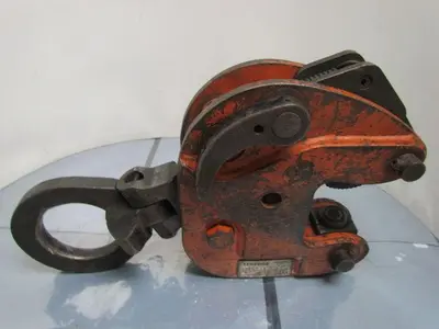 Renfroe JP 2-Ton Vertical Lift Clamp 2"-2 3/4" Capacity