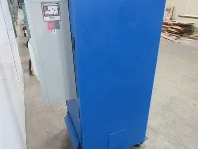 Ice/Stations IS56 Free Standing Enclosure W/McLean M28-0216-6013 AC Unit