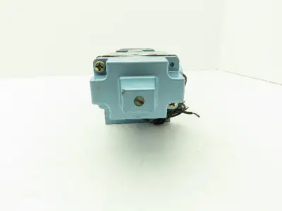 Honeywell Skinner S4KKHDL5 Solenoid Valve 5-Way 3 Pos 110V 150 PSI 3/4" NPT