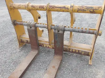 Used 2021 DEERE QUICK COUPLE Pallet Forks California US | Western Trencher & Equipment, Inc. #1497779