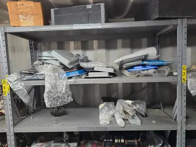 Used _UNKNOWN_ _UNKNOWN_ Shipping Containers Indiana US | Myron Bowling Auctioneers Inc #1504002
