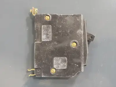 USED SQUARE D QOB120