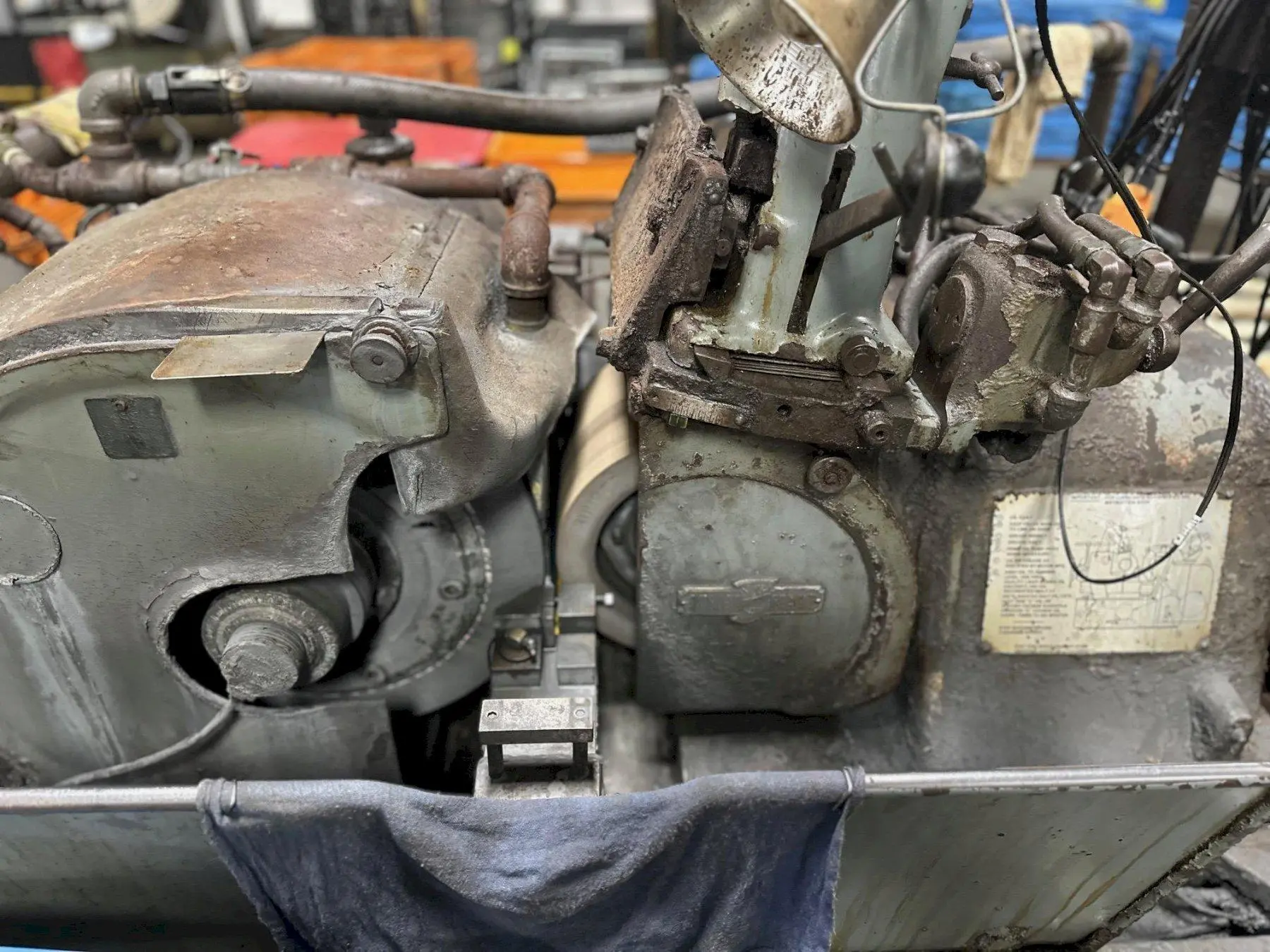 Cincinnati Model 2 OM Centerless Grinder