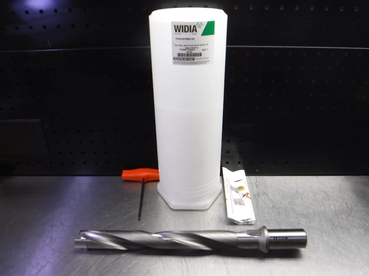 Widia 1.2205" 2 Flute Coolant Thru Indexable Drill TDMX1221R8SL125 (LOC3017B)