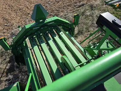 USED 2016 JOHN DEERE L340
