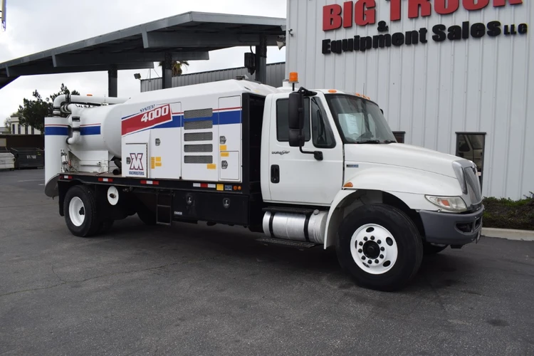 Used 2013 INTERNATIONAL 4300 Vacuum Truck California US | Big Truck & Equipment #1412216