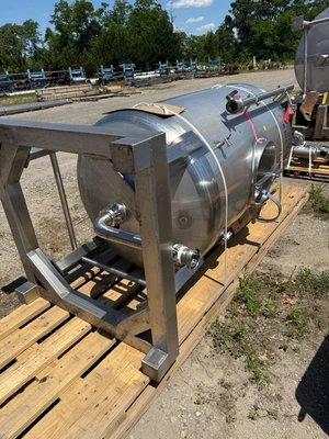 DME BREWING SOLUTIONS 500 GALLON Резервуар з нержавіючої сталі | Perry Equipment (2)
