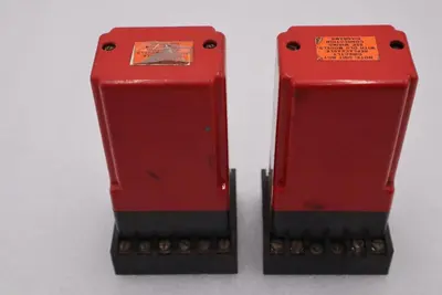 RED LION CONTROLS PRA13021 RELAY MODULE STOCK #4143