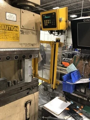 USED 2004 CINCINNATI INC 90PF-6