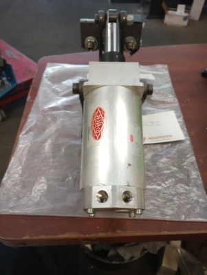 USED De-Sta-Co 858450