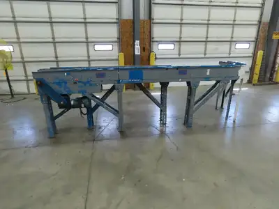 New London Engineering 7.5" x 13' 6" Side by Side Plastic Chain Conveyor 90°