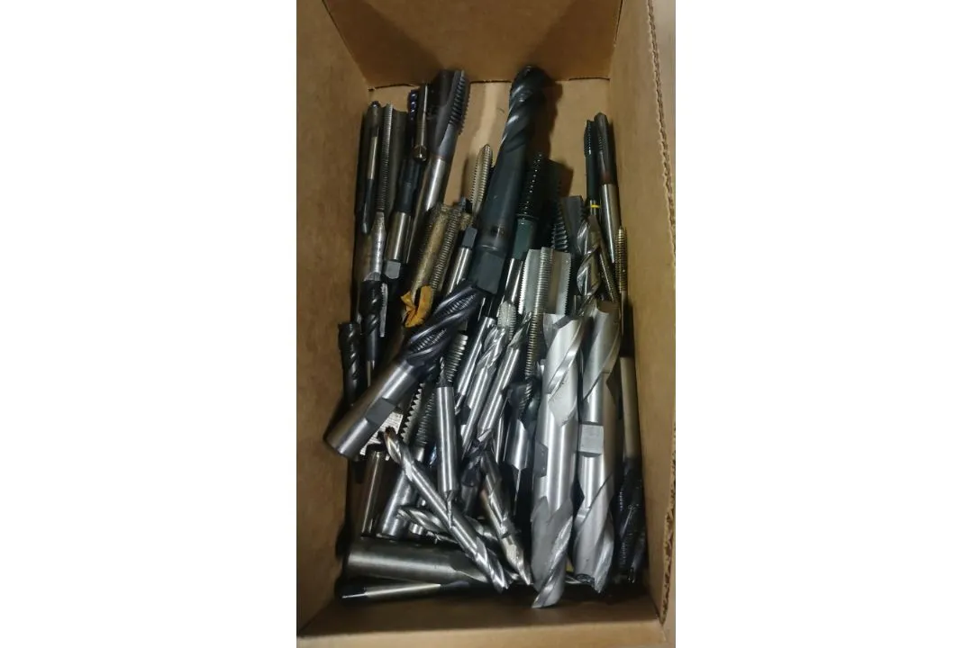 Used _UNKNOWN_ _UNKNOWN_ End Mills Ohio US | Thompson Auctioneers #1547331