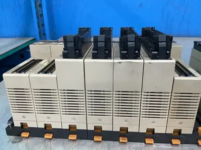 Used OMRON C200HOD219 Programmable Logic Controllers Ohio US | HGR 24 #1345396