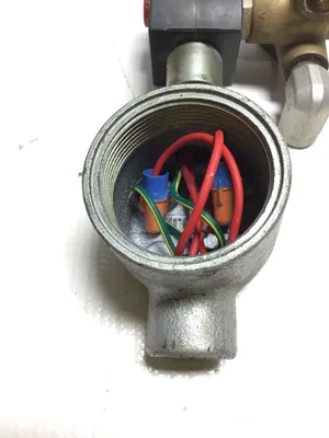 ASCO EF8344G070 RedHat Solenoid Valve 1/4″NPT 10.1Watts Encl Type 3,3S,4,4X6,6P