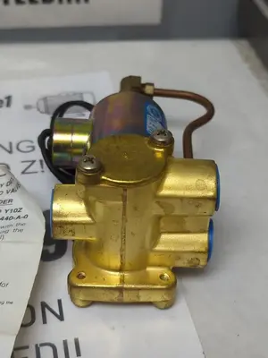New | in-Stock SKINNER LP3LB3150 Solenoid Valves | Surplus Asset Holdings #1204172