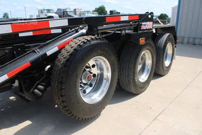 New | in-Stock 2027 PETERBILT 548 Rolloff Trucks Texas US | Roll Off Truck World #1492013