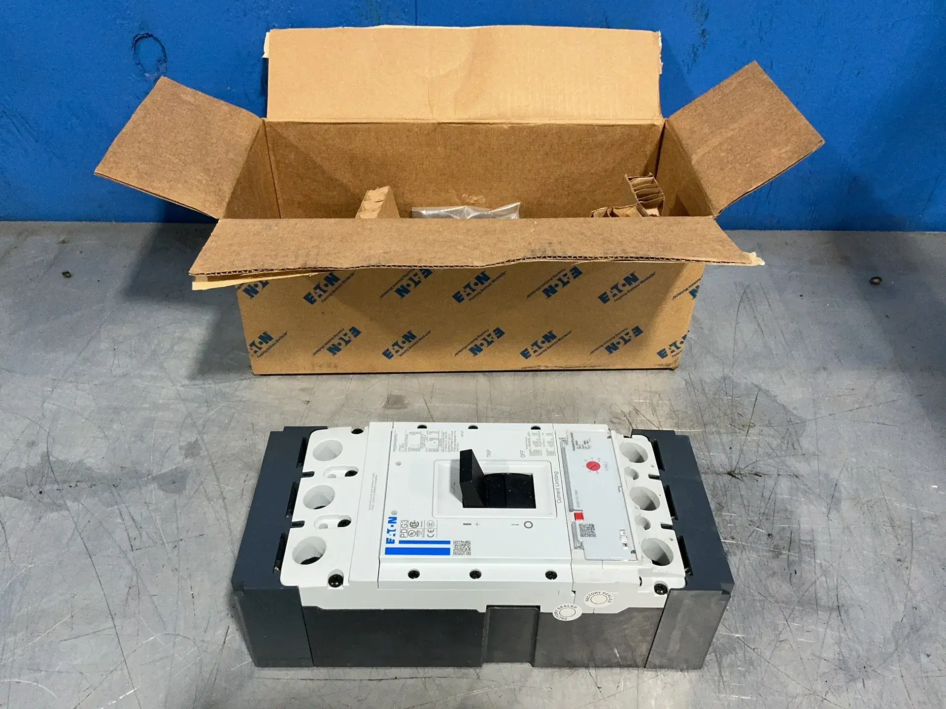 Used EATON PDG33P0400TFAJ Circuit Breakers Ohio US | HGR 24 #1357271