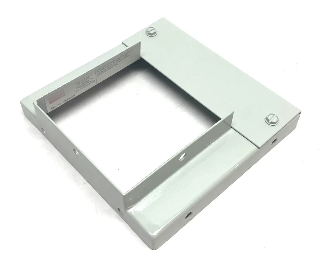USED HOFFMAN NVENT REDUCER PLATE PAINTED WHITE 6" X 6" TO 4" X 4"