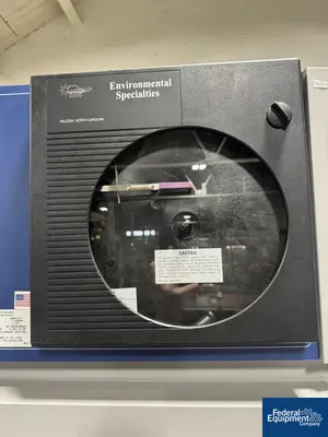 USED Environmental Specialties 33.8 Cu Ft Environmental Specialties Environmental Chamber, Model ES2000 CS
