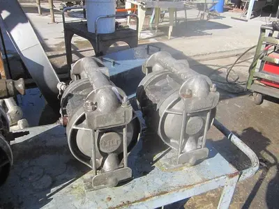 USED WILDEN M-2