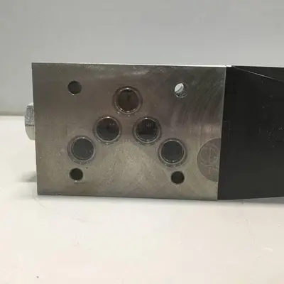USED TOKIMEC DG4VS-5-0A-M-P7L-H-7-40