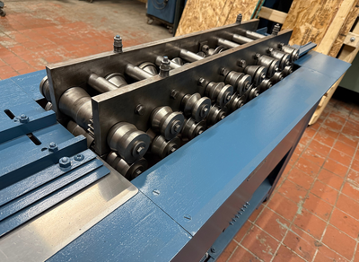 Lockformer 8900 Cleatformer with Pittsburgh and 3-in-1 Clinch Collar Rolls