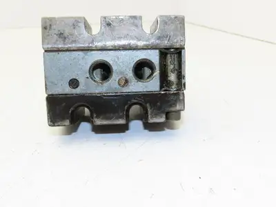 ARO A722SD-120-A-M Alpha Pneumatic Dual Solenoid Stacking Valve 3-Pos 120V 3/8"