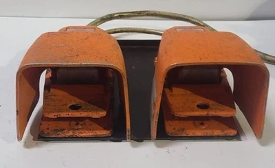 Lot of 2 Linemaster Hercules 511 - B20AQ2 HEAVY DUTY FOOT SWITCH