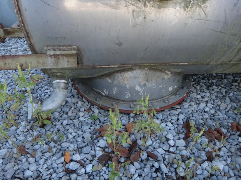 397 Gallon 304 Stainless Vertical Tank