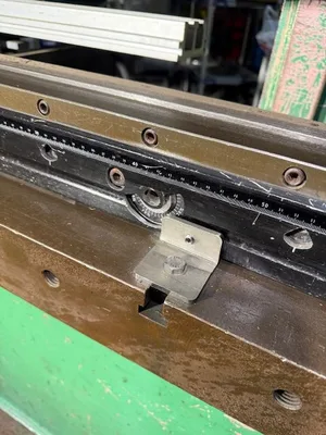 USED 1992 ACCURPRESS 717512