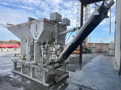 Used 2004 CEMENTECH _UNKNOWN_ Concrete Plants Quebec CA | DIT Equip #1412377