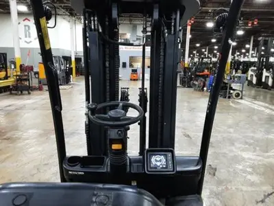USED 2021 CLARK S32C