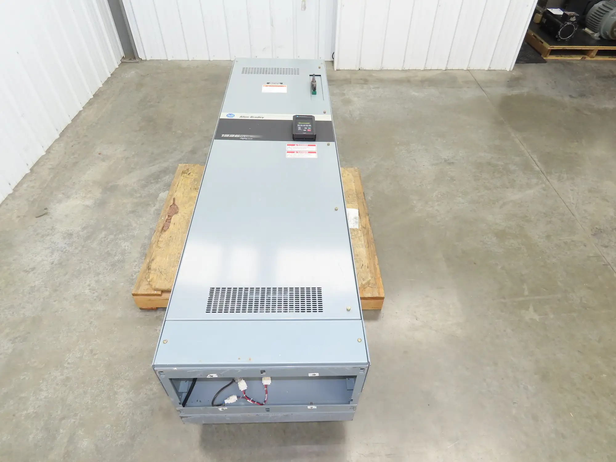 Allen Bradley 1336SB060VAADSGM1CHA2CL6EC AC Drive VFD 75Hp 76kva 460V Enclosure