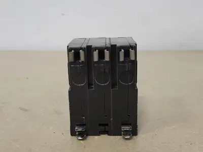 Used SQUARE D QO315 Switchgears British Columbia CA | Lenmark #409280