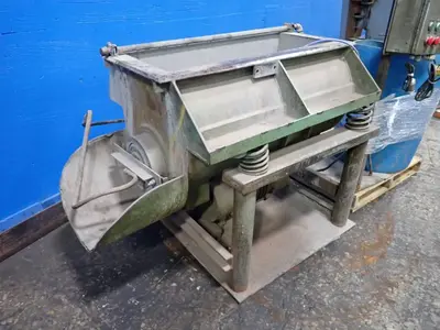 Roto-finish/ransohoff 38" X 15" X 20" Vibratory Finishing Machine