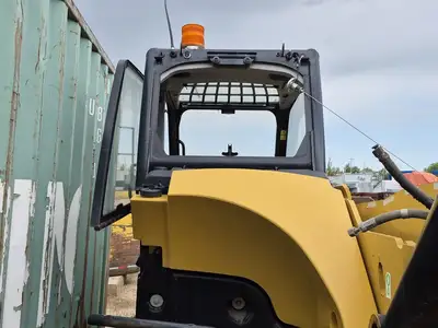 USED CATERPILLAR TH560B
