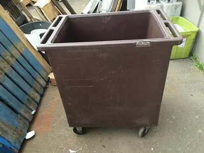 ROLLING ICE CART - CAMBRO