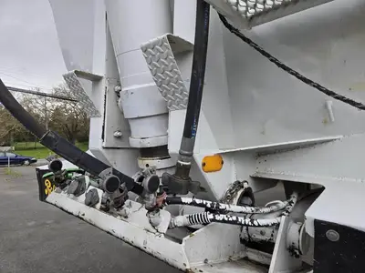 USED 1985 RELIANCE 28FT
